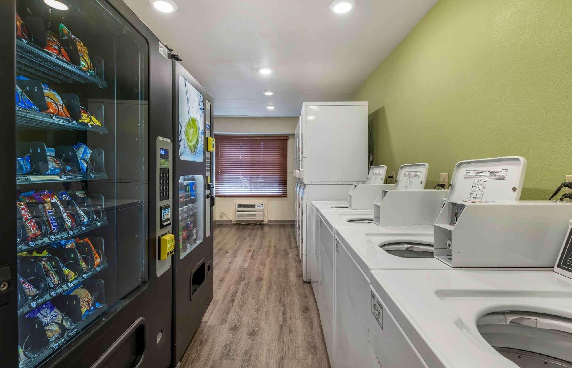 Extended Stay America Select Suites - Wichita - North Bagian luar foto